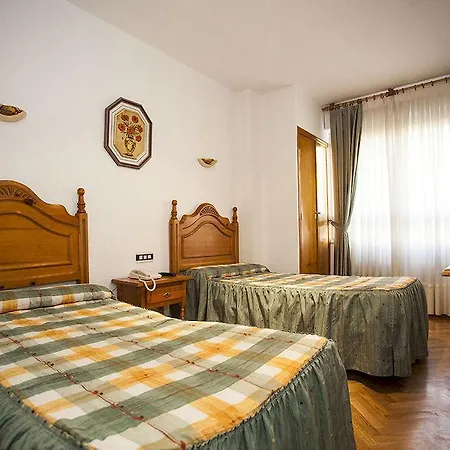 Barcelona Guest house 3*